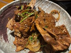 特色大铁锅烀腔骨-95号酱骨·一块豆腐(展春园西路店)