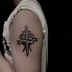 -木子·纹身店TATTOO穿孔·洗纹身