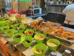 自助调料区-菌海森林·非遗野生菌火锅(西山区滇池路摩根道店)