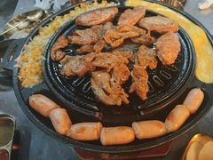 -胡悦里韩式烤肉(芝罘万达广场店)