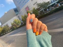 -孔雀手美甲美睫护理