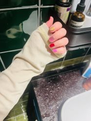 -悦指间美甲美睫