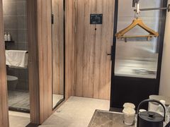 -杭州西湖湖滨银泰亚朵酒店