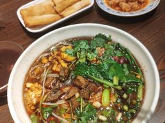 -爆炸头阿姨小四川正宗川味小吃(无任何分店)