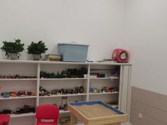 -金色雨林感统教育(北苑华贸天地店)