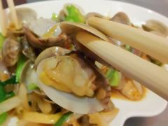 姜葱炒海贝-覃记海鲜美食餐厅