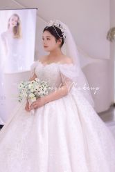 -艾米丽婚纱礼服