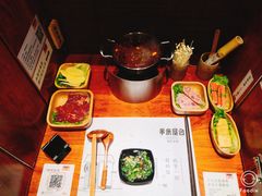 -独食火锅·半米屋台(直营总店)