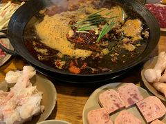 -岗上渣渣老火锅(两路口店)