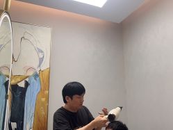-侨治发型