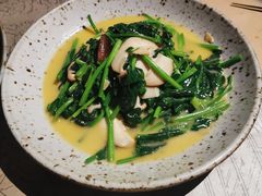 奶油菠菜-穹六人间 people 6(岳阳路店)