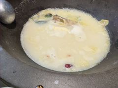 -鲜潭蒸汽石锅鱼(五道口购物中心店)