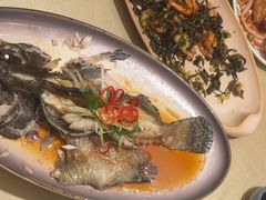 -八府香鸭·啫啫煲(华山路店)