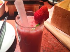 招牌酸奶树莓汁-绿茶餐厅(蓝色港湾店)