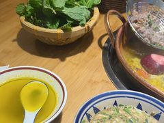 -洱火云南酸菜牛肉火锅(石景山当代商城店)