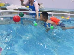 -熊小米专业儿童游泳馆