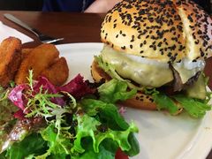招牌牛肉汉堡-UPPER KITCHEN(延安路店)