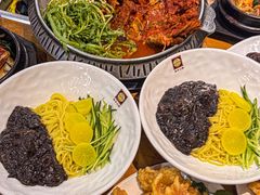 -喇喇排骨火锅·传统韩式脊骨汤(望京西园总店)