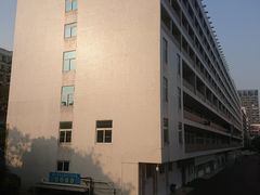 -燕子岗体育场