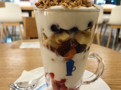 樱桃花式酸奶-Blueglass酸奶(财富购物中心店)