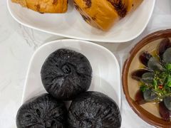 -李与白包子铺(桐梓林店)