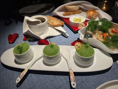 -弦月窗LUNETTE BY AMANDA(复兴路店)