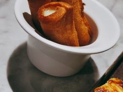 -蝴蝶里·粤菜·点心(滨江龙湖店)