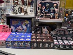 -泡泡玛特POPMART (北京超极合生汇店)