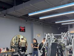 -超鹿运动(五四路恒力城店)