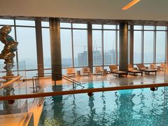 -成都华尔道夫酒店游泳池