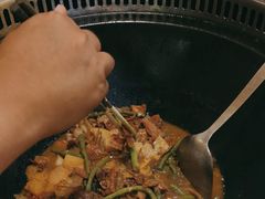 -哈尔滨烧烤·山河村铁锅炖(交大店)
