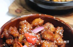 Braised Pork Ribs in Clay Pot
