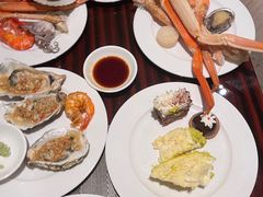-广州万富希尔顿酒店·感趣自助餐厅·金秋蟹宴生蚝海鲜刺身烧烤