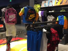 -NIKE品牌体验店(金源新燕莎店)
