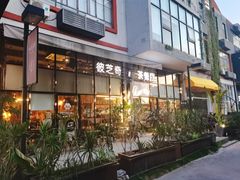 门面-彼芝奇比萨(红坊店)