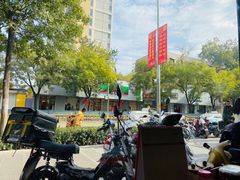 -花溪巷牛肉粉(泉城路店)