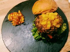 -HIGH FIVE哈福手工汉堡(桂林路店)