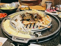 -GOGIYA·咕叽吖韩国传统烤肉店(东方新天地店)