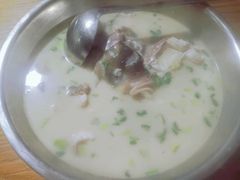 -雪湖煜辰鱼头老店(雪野湖店)