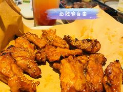 -必胜客(证大大拇指店)