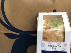 夏威夷菠萝火腿卷-瑞幸咖啡(卓越城店)