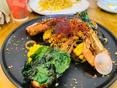 惹味胡椒虾配烤玉米-CHILLAX轻乐时(侨建·Hi City店)
