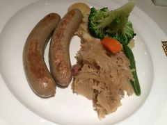 -LENBACH兰巴赫西餐啤酒坊(大连星海广场店)