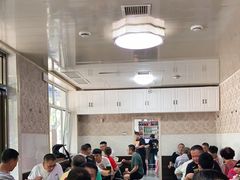 大堂-清真喜兰老丁羊汤特色小吃