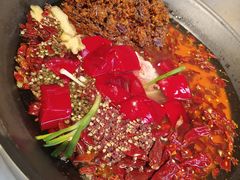 -卤校长老火锅(沙坪坝直营店)