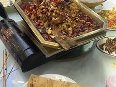-刘姐啤酒鱼民族演艺餐厅(西街总店)