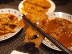 -爆炸头阿姨小四川正宗川味小吃(无任何分店)