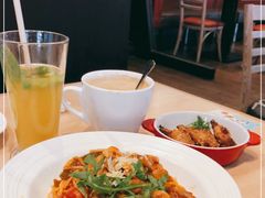 -必胜客(上海新南方商城PH店)