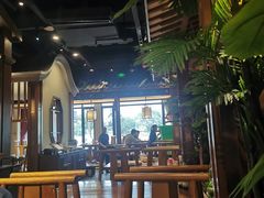 大堂-翠姐姐农家大院·16年土菜馆(滨康路店)