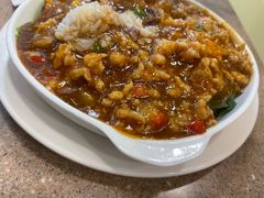 窝蛋牛肉饭-喜莲咖啡